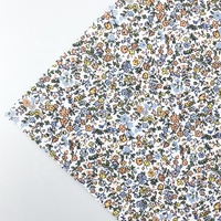 Tissu popeline en coton biologique à imprimé floral tissé pour chemise