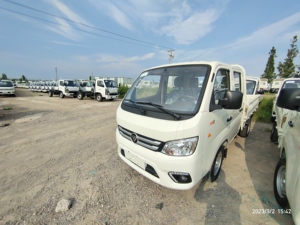 Foton Mini <span class=keywords><strong>camion</strong></span> Double cabine simple rangée 4x2 entraînement 24V <span class=keywords><strong>batterie</strong></span> conduite à gauche Cummins Engine Euro 5 nouvelle cargaison de <span class=keywords><strong>camion</strong></span> léger - Product Image 6