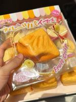Moozy Nouveau Jouet Anti-Stress Mignon à Rebond Lent en Forme de Fruit, Simulation Alimentaire : Banane, Boulette de Viande, Pomme, Fraise – Fabriqué en Chine