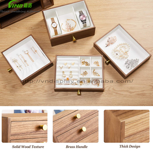Boîte à bijoux en bois avec 3 tiroirs, taille personnalisée, design découpé au laser pour boucles d'oreilles, marque Vino - Product Image 4
