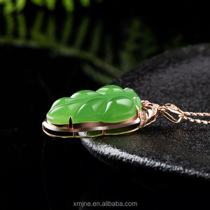 จี้หยกโฮตันสีเขียวเกรด A แท้ ประดับด้วยทองคำแท้ 18K สำหรับผู้ชายและผู้หญิง - Product Image 4