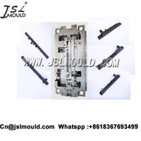 Usine de Taizhou, moule de réservoir de radiateur de voiture en plastique personnalisé professionnel, moule de réservoirs de radiateur de voiture