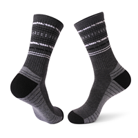Chaussettes de sport pour hommes de haute qualité, personnalisées, OEM, en laine mérinos douce, absorbant la transpiration, chaussettes de randonnée, chaussettes de sport pour les sports thermiques