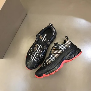 Chaussures de sport de luxe de haute qualité pour femmes, antidérapantes, à lacets, tendance, chaussures athlétiques, chaussures de course respirantes pour hommes - Product Image 1