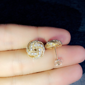 Orecchini a Perno Rotondi Semplici per Donne, Accessori Vintage alla Moda per Uso Quotidiano, Outfit Casual e Regalo - Product Image 5