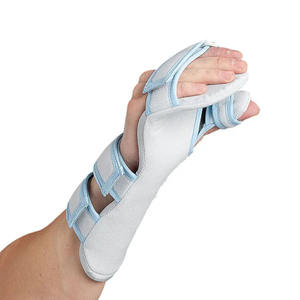 <span class=keywords><strong>Attelle</strong></span> <span class=keywords><strong>de</strong></span> fixation <span class=keywords><strong>de</strong></span> fracture <span class=keywords><strong>de</strong></span> <span class=keywords><strong>poignet</strong></span> <span class=keywords><strong>de</strong></span> bras <span class=keywords><strong>de</strong></span> <span class=keywords><strong>repos</strong></span> souple respirante pour la protection des blessures au <span class=keywords><strong>poignet</strong></span> - Product Image 4