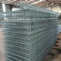 Panier en treillis métallique galvanisé pour chemin de câbles à usage industriel avec pose de câbles