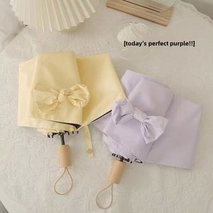 Parapluie pliant manuel à trois sections, couleur unie, revêtement en caoutchouc noir, imperméable et résistant aux UV, idéal pour les cadeaux d'affaires - Product Image 3