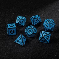 Vente en gros de dés polyédriques en acrylique à motif rétro noir et bleu gravés sur mesure, 7 pièces, pour jeux de table DND MTG