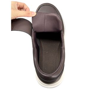 Sepatu Pria Khusus Pabrik, Model Lebar, Anti Tekanan, Khusus untuk Penderita Diabetes, Kaki Bengkak, Edema, dan Neuropati - Product Image 5