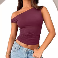 T-shirt à une épaule plissé pour femmes - T-shirts décontractés à manches courtes en tissu extensible doux, épaules dénudées, hauts tendance