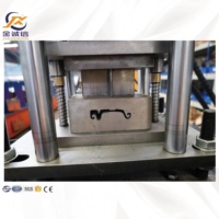 Machine de formage de rouleaux pour portes à enroulement en acier chromé, entièrement automatique, contrôlée par PLC, avec moteur Siemens et roulements de haute qualité, très populaire