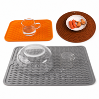 Tapis de service réutilisable en silicone, rond ou rectangulaire, pour égoutter la vaisselle, antidérapant et résistant à la chaleur, pour comptoir de cuisine et tasses