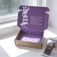 Boîtes d'expédition en carton ondulé violet personnalisées avec impression offset pour la vente au détail d'accessoires de mode et les solutions de marques e-commerce