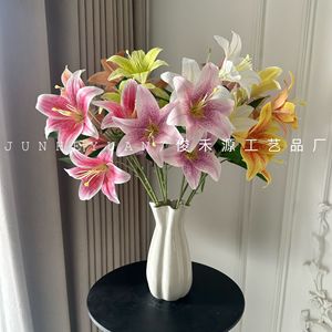 Junheyuan <b>Artificial</b> Lily Single Stem <b>Flower</b> <b>Arrangement</b> <b>For</b> Home Decor And Wedding Decoration - Product Image 3