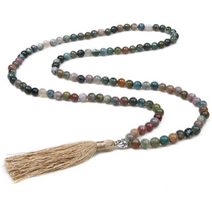 Mala de 108 Cuentas de Ágata Musgo de la India, Colección de Meditaciones con Mantra, en Venta con Colgante de Borla - Product Image 3
