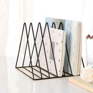 Vente Flash : Porte-revues de bureau en fil de fer métallique or rose, 9 fentes, forme triangulaire, qualité supérieure, vente en gros - Product Image 3