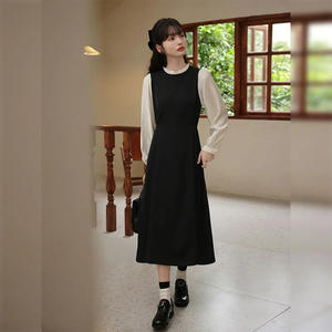 Coreano a maniche lunghe in bianco e nero dimagrante abito di media lunghezza comodo e Casual abito tinta unita - Product Image 4