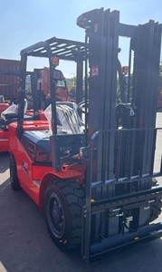 Montacargas Diésel HELI <span class=keywords><strong>CPCD30</strong></span> de 3 Toneladas <span class=keywords><strong>4WD</strong></span> con Altura de Elevación de 3m, Certificado por CE y EPA - Product Image 3