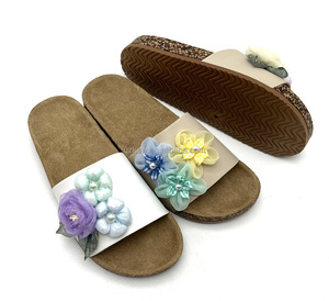 Bonito diseño OEM logotipo personalizado punta abierta inyección de PVC barato últimas zapatillas de Mujer Zapatos <span class=keywords><strong>y</strong></span> <span class=keywords><strong>sandalias</strong></span> de mujer <span class=keywords><strong>Sandalias</strong></span> planas de verano - Product Image 1