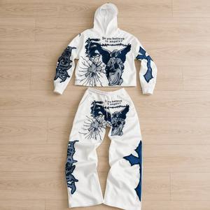 Conjunto Deportivo para Hombre con Sudadera Corta y Pantalones Anchos, Diseño Gráfico de Cruz de Ángel, Estilo Grunge Gótico Y2K, con Logotipo Personalizado, en Felpa de Algodón - Product Image 2