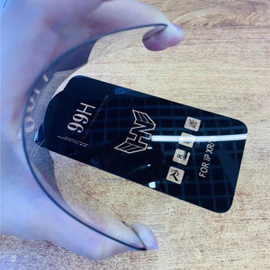 Protector de Pantalla de Vidrio Templado HD Transparente con Dureza 9H para <span class=keywords><strong>iPhone</strong></span> 17 Pro Max 16 16E 15 PLUS 14 13 12 11 <span class=keywords><strong>Precio</strong></span> de Fábrica - Product Image 4