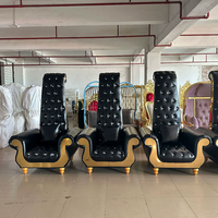 Chaise VIP à dossier haut ornée et encadrée, avec structure renforcée, pour la restauration hôtelière et l'utilisation en villa