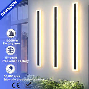 Lámpara Solar de Pared para Jardín, Moderna y Lujosa, con Iluminación Ascendente y Descendente - Product Image 1