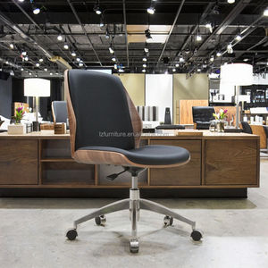 Chaise de bureau pivotante au design moderne avec revêtement en cuir synthétique en promotion - Product Image 4