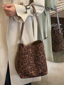 Sacs à main <span class=keywords><strong>pour</strong></span> femmes tendance, nouveau style, sacs à bandoulière légers en <span class=keywords><strong>feutre</strong></span> avec deux sangles <span class=keywords><strong>pour</strong></span> l'automne, le printemps et l'hiver - Product Image 4