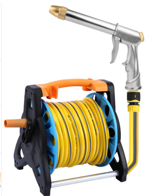 Bobine de tuyau + arme à feu en métal