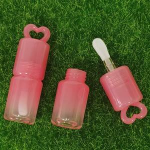 CY364-2 3ml in magazzino unico cosmetico a forma di cuore tubo di lucidalabbra a forma di cuore con grande pennello lucidalabbra tubi con gancio di imballaggio - Product Image 4