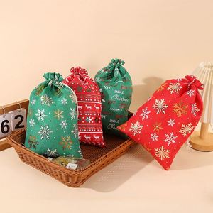 Sacs en lin à cordon de serrage pour Noël, 20x30cm, imprimé flocon de neige et renne doré, pochette cadeau en toile de jute, emballage pour bonbons de Noël - Product Image 2