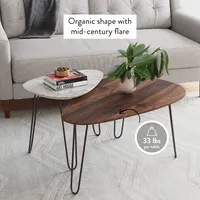 Ensemble de 2 tables basses gigognes Mid-Century avec faux marbre de carrare, table d'appoint empilable avec pieds en métal noir Tables basses