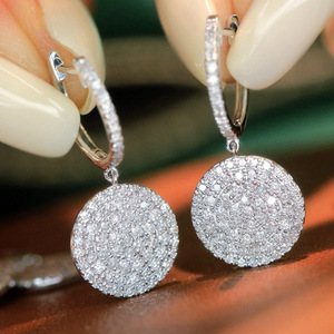 Orecchini Pendenti con Micro Pavé di Zirconi per Donne, Gioielli Minimalisti per Uso Quotidiano - Product Image 1