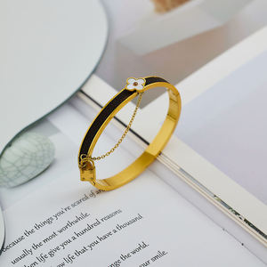 Impermeable Zircon 18K Chapado en oro Famoso Diseñador inspirado en la marca Moda Joyería fina de acero inoxidable Pulsera de moda Brazalete - Product Image 2