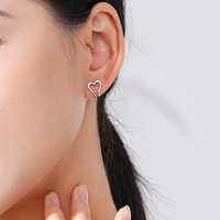 Clips d'oreille tendance rétro décontractés haut de gamme pour femmes, en forme de cœur, en argent 925, pour fête d'anniversaire