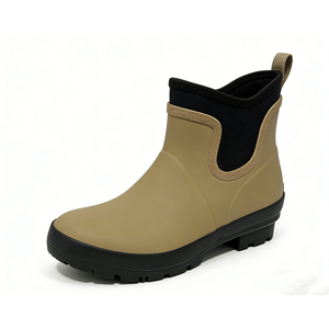 Botas de Lluvia para Mujer, Transpirables, de EVA, PVC y Cuero Genuino, con Elásticos Laterales, para Días Lluviosos, Fabricadas en China - Product Image 1