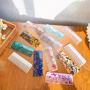 Pettine per Capelli da Donna in Acetato Colorato, Versione Coreana, Elegante e Retrò, Antistatico, Portatile per Bagno e Camera da Letto - Product Image 1