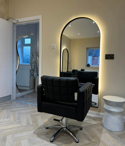 Silla de Barbería Portátil de Cuero con Bomba Hidráulica, Altura Ajustable, para Salón de Belleza y Taller - Product Image 4