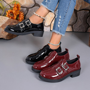 รองเท้าส้นเตี้ยผู้หญิง หนังสีสดใสสำหรับฤดูใบไม้ร่วง ไซส์ใหญ่ พร้อมหัวเข็มขัด รองเท้าหนังแบบเรียบสไตล์อังกฤษ รองเท้าส้นเตี้ยแบบหุ้มข้อ ไซส์ 43 - Product Image 4