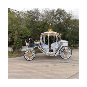 Centre de table en fil métallique en forme de calèche citrouille pour la décoration d'événements de mariage, Véhicule à faible vitesse doré - Product Image 1