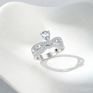 Wholesale Price Manufacturer 925 Sterling Silver <b>Crown</b> Shape Pear Cut Zircon <b>Ring</b> Rhodium Plated Women's Jewelry Engagement <b>Ring</b> - Product Image 3