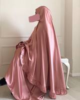 Nouvelle conception personnalisée, ensemble de prière en satin de soie de qualité supérieure, jupe deux pièces, abaya en tissu nylon respirant, robe pour femmes musulmanes, prière