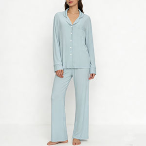 Ensemble de pyjama en modal bleu marine doux et élastique pour femme – Vente en gros - Product Image 1