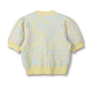 Pull en jacquard floral à manches bouffantes et col en V pour femmes, personnalisé OEM et ODM, doux, printemps-été 2025 - Product Image 3