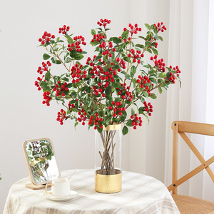 Plante artificielle de fruit de la fortune avec baies rouges et feuilles vertes pour la décoration intérieure, accessoires de mariage du Nouvel An chinois, en plastique et soie - Product Image 3