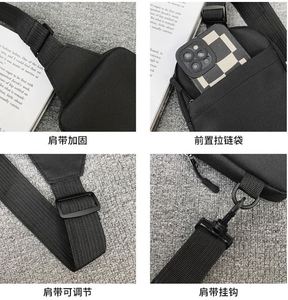 Elegante Bolso Bandolera para Hombre que Combina la Tradición Japonesa con un Diseño Moderno y de Marca, Disponible al por Mayor - Product Image 4
