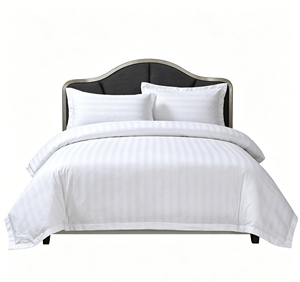 7 Parçalı Bitki Desenli Modern Lüks Otel Kalitesi 4 ve 5 Yıldızlı Nevresim Takımları 300tc A Sınıfı Polyester Yatak Örtüsü Yastık Dahil - Product Image 1