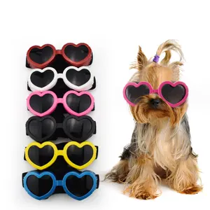 Coração Shape Dog Sunglasses Pet Acessórios Ajustável Elastic Band Windproof Óculos Para Animais De Estimação